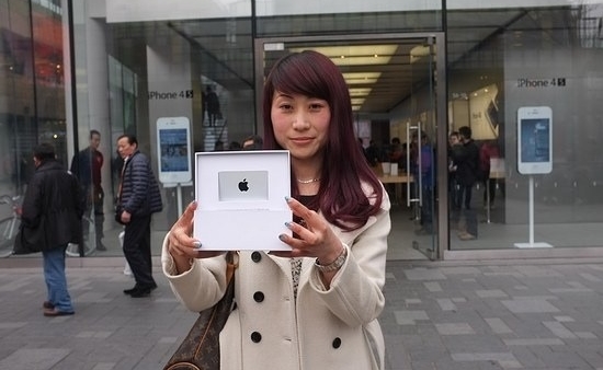 This Girl Won A $10,000 Gift Card From Apple…